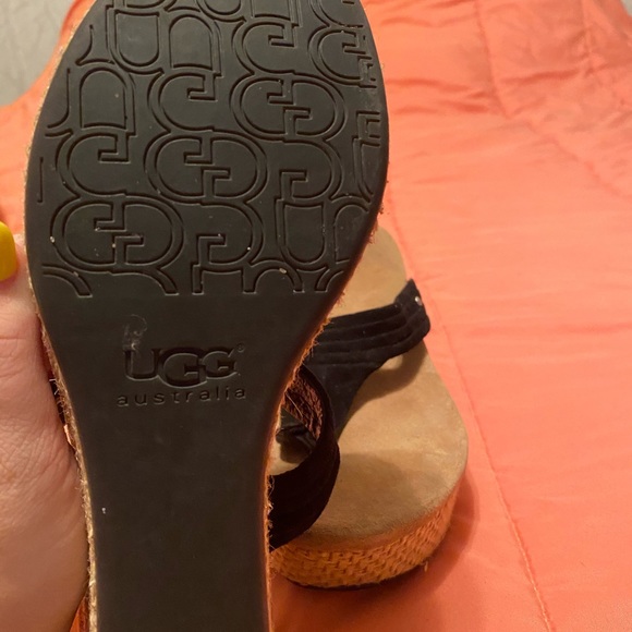 UGG clogs - Picture 2 of 2